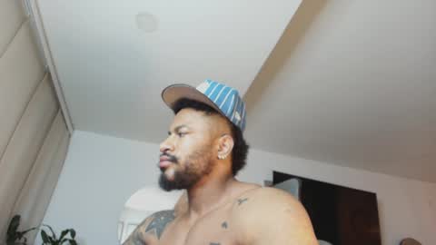 clark_strong online show from April 12, 11:14 am