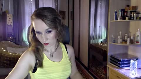 classyinna online show from October 17, 8:40 am