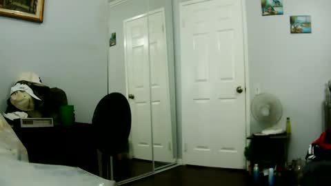 Claudia online show from June 6, 4:57 pm
