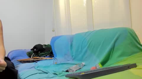 cleowhite_ online show from October 21, 6:55 pm