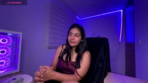 cloe small online show from March 13, 6:05 am