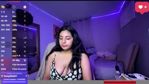 cloe small online show from October 10, 4:18 am