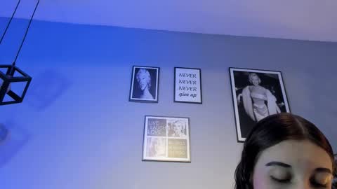 cloedurant online show from March 24, 11:38 am