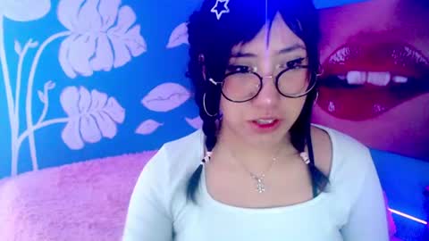 Elizabeth online show from June 15, 11:13 am