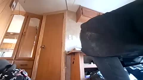 cloudybxtch69 online show from April 2, 2:13 pm