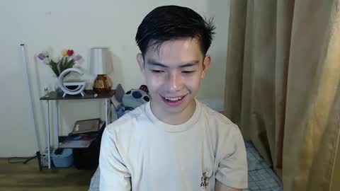 clyde_twinkx online show from February 12, 4:27 am