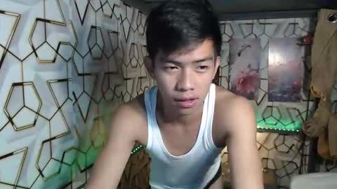 Snapshot of clyde_twinkx chatting on September 13, 4:42 pm clyde_twinkx online show from September 13, 4:42 pm