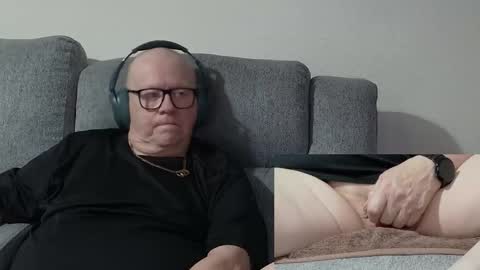 Charlie. online show from November 6, 4:21 pm