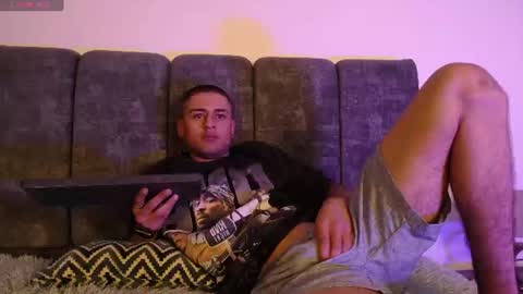 coco_paul online show from July 7, 3:30 am