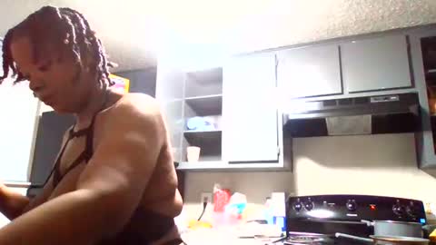 Snapshot of cocoa__bbgirl chatting on March 5, 10:54 pm Goddess Ceresa online show from March 5, 10:54 pm