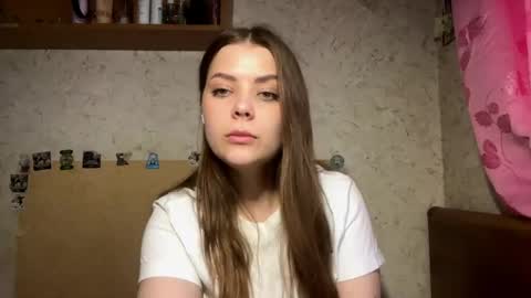 Elvi online show from May 6, 5:19 pm
