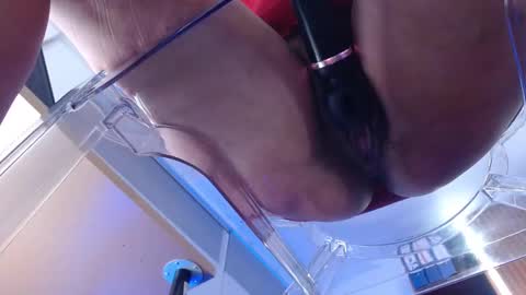 Snapshot of colete_milf chatting on March 8, 9:08 pm Samantha online show from March 8, 9:08 pm