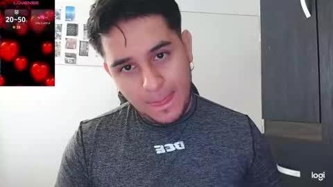 colin_lewisss online show from January 7, 11:10 pm