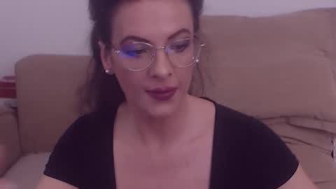 Maddison online show from May 17, 3:16 am