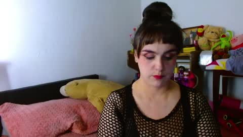 Collette online show from June 3, 2:36 am