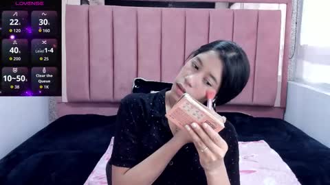 C O N N I E online show from December 16, 8:15 pm