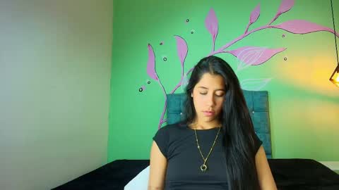 C O N N I E online show from November 25, 9:02 pm