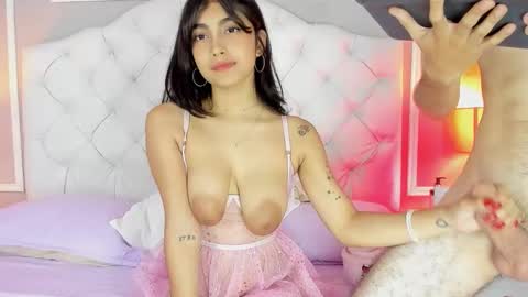 connor_and_angel online show from February 4, 5:12 pm