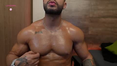 connor_h1 online show from April 8, 6:16 am