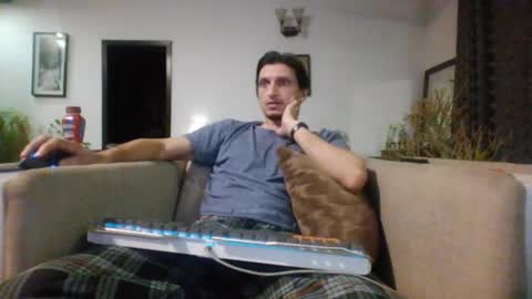 Cool2Buddies online show from April 24, 3:03 pm