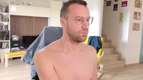 coolnerdguy79 online show from February 7, 10:07 am