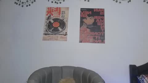 Coralie Bronson online show from February 21, 9:51 pm