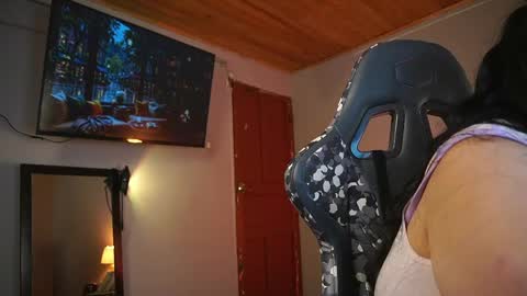 Coraline online show from May 13, 10:52 pm