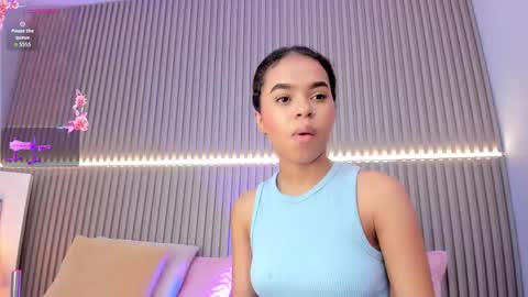 coralineross_ online show from October 21, 11:15 am