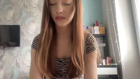 Bella 1st day here online show from April 4, 9:38 am