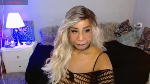 CORINNDUPONT online show from January 25, 5:29 am