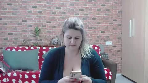 Elisa online show from March 4, 8:46 am