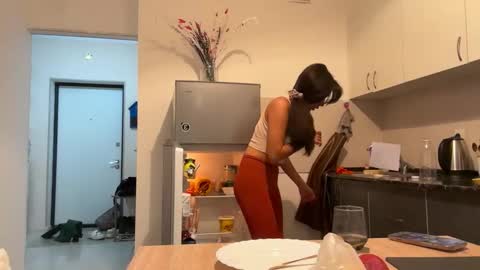 Lina online show from October 27, 1:44 pm