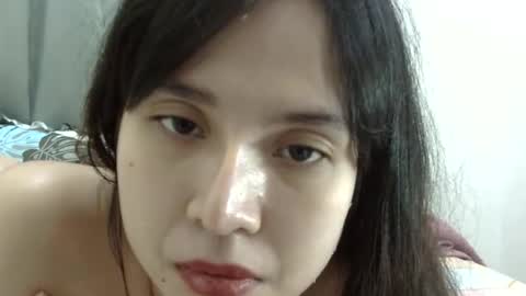 Liz Gwyneth Charlota online show from May 17, 5:44 pm