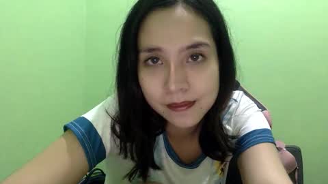 Liz Gwyneth Charlota online show from May 3, 2:45 pm