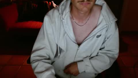 Snapshot of couldbesleeping chatting on October 14, 4:04 am couldbesleeping online show from October 14, 4:04 am