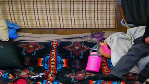 Alaskawildcouple online show from November 4, 9:32 am