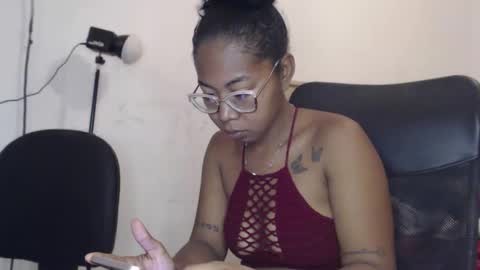 couple_hot0240129 online show from February 19, 8:41 pm