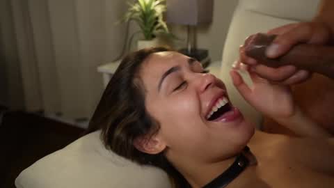 Momo and Nico -  - 20 OFF online show from October 21, 5:34 am