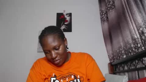 Erykah online show from October 30, 5:57 pm