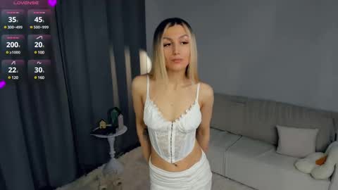 Emma online show from February 23, 2:18 am