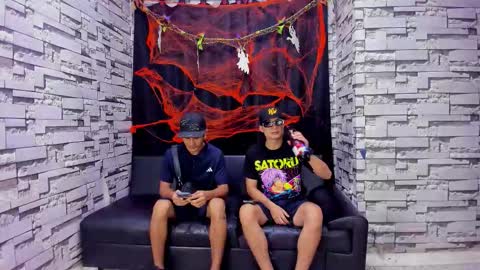 Snapshot of crazy_sex_cult chatting on October 22, 1:13 pm Crazy Sex Cult- Girl Thayler Age 18- Boy Louis Age 20 online show from October 22, 1:13 pm