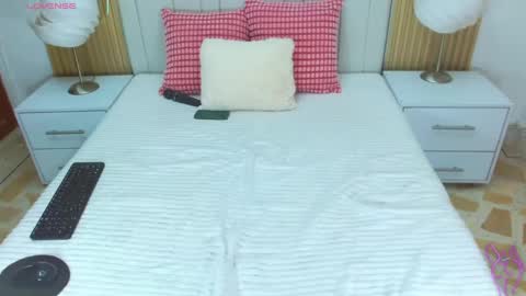 Sara online show from September 10, 3:02 pm