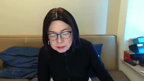 Kelly   online show from June 7, 7:35 am