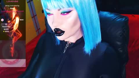 Roxy online show from May 9, 3:29 pm