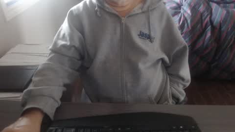 Creamormilk online show from October 7, 1:29 pm