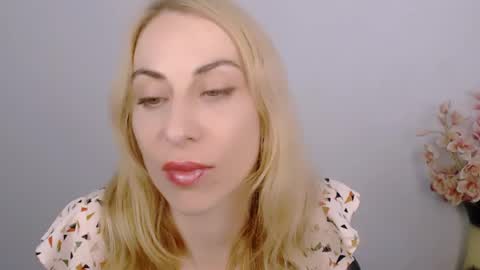 Lera online show from July 16, 12:30 pm