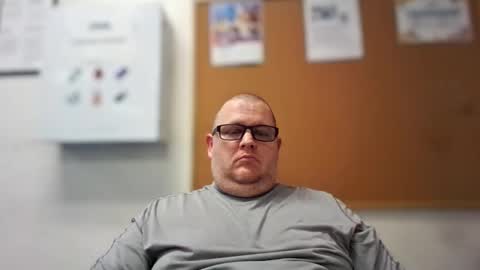 The hopeless romantic online show from February 8, 1:31 am