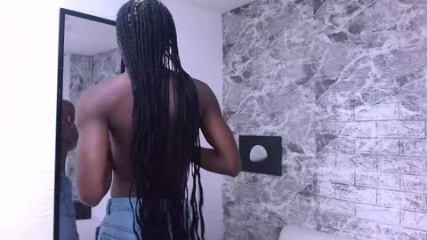 CriisBrown  online show from November 21, 12:14 pm