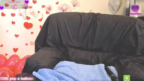 Crimson Rose online show from February 13, 6:50 am