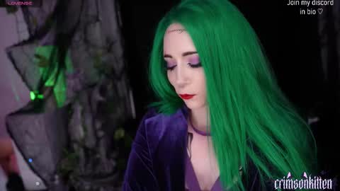 Crimson Kitten online show from October 16, 4:45 am